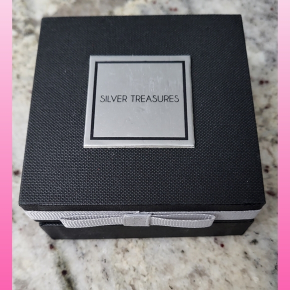 PENDANT - Picture 2 of 4